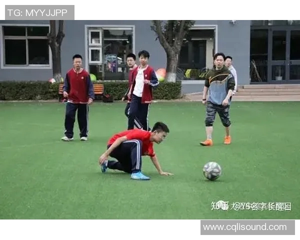 足球社团活动计划:提升团队合作与竞技水平的全面方案与实施步骤 足球社团活动计划:提升团队合作与竞技水平的全面方案与实施步骤